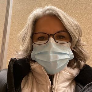 Meet your Posher, Suzanne